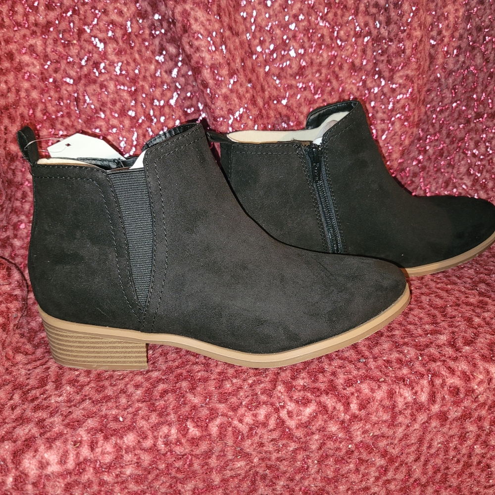 Time and Tru Black Ankle Booties with Tan Sole